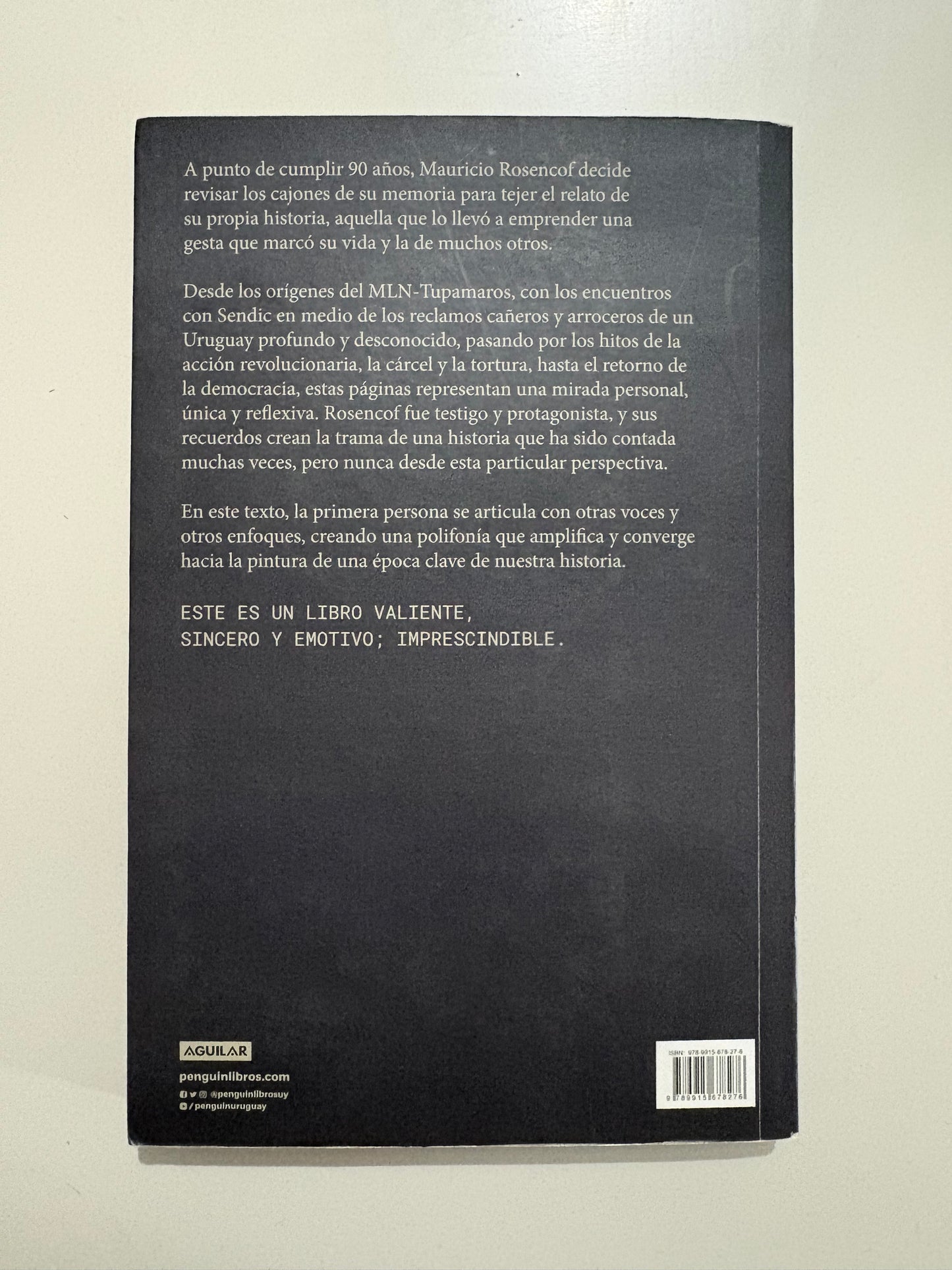 Con la raíz al hombro – Mauricio Rosencof