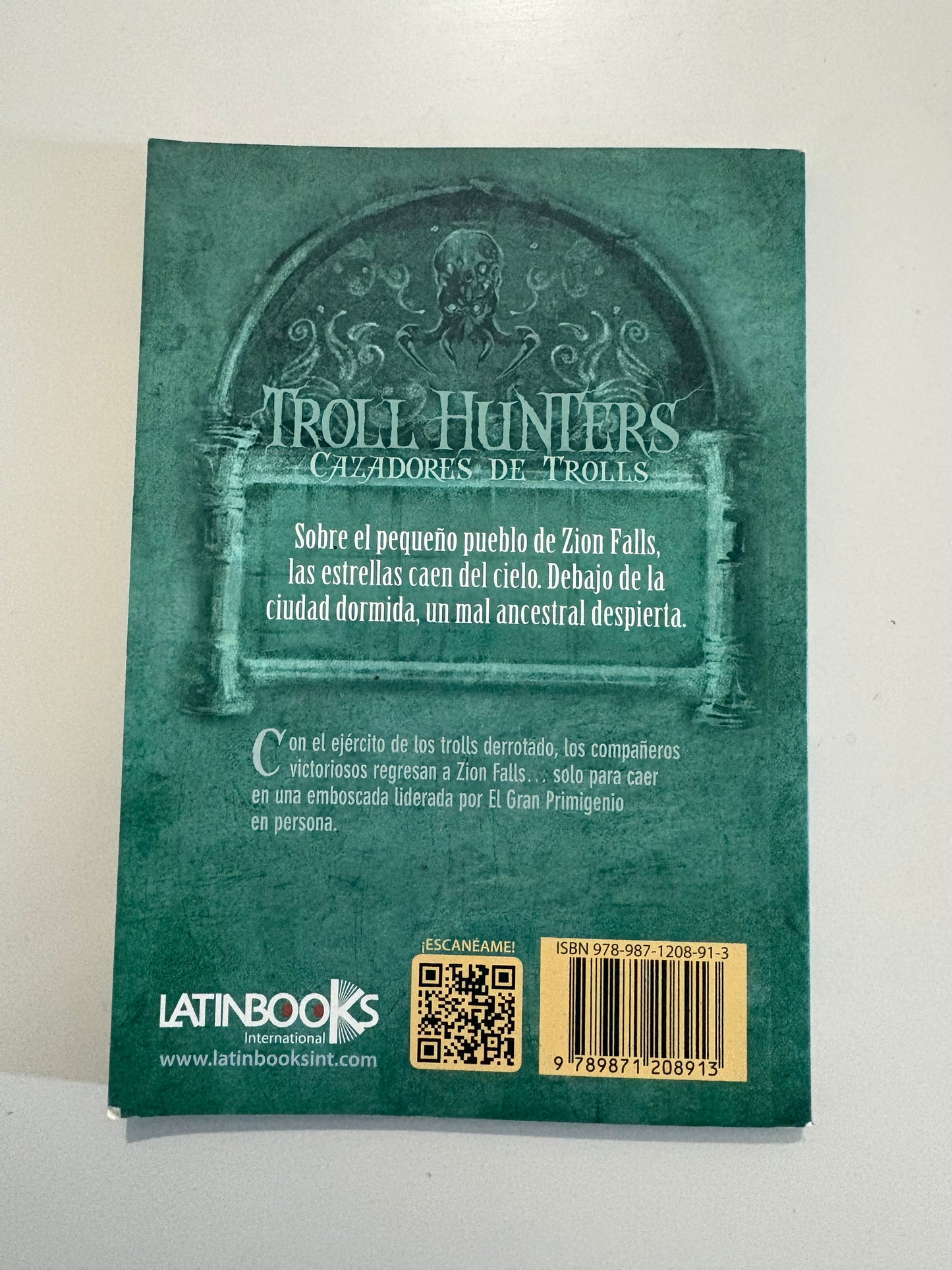 Troll Hunters: Estrella caída - Michael Dahl