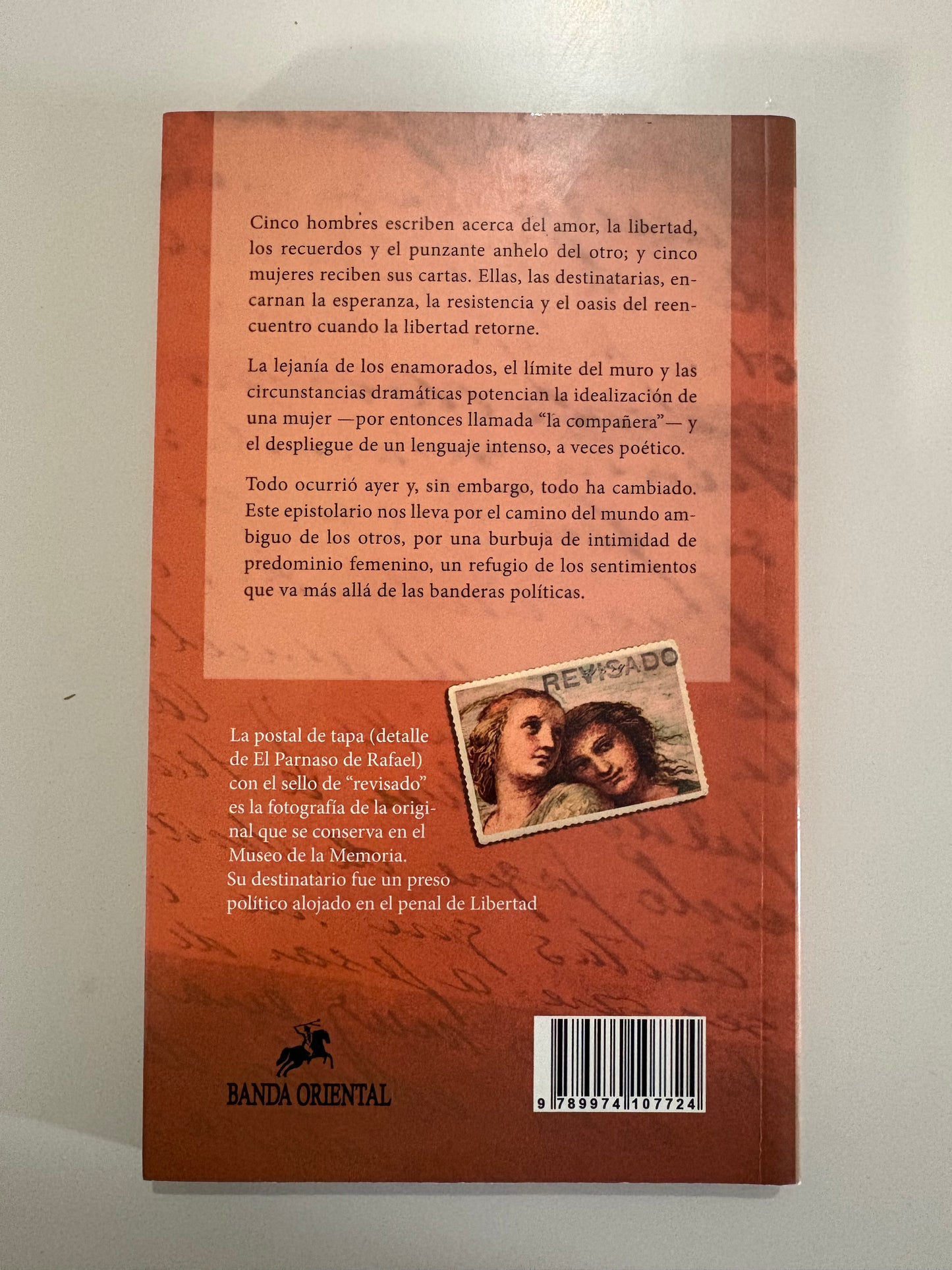Mientras tanto te escribo – Silvia Soler
