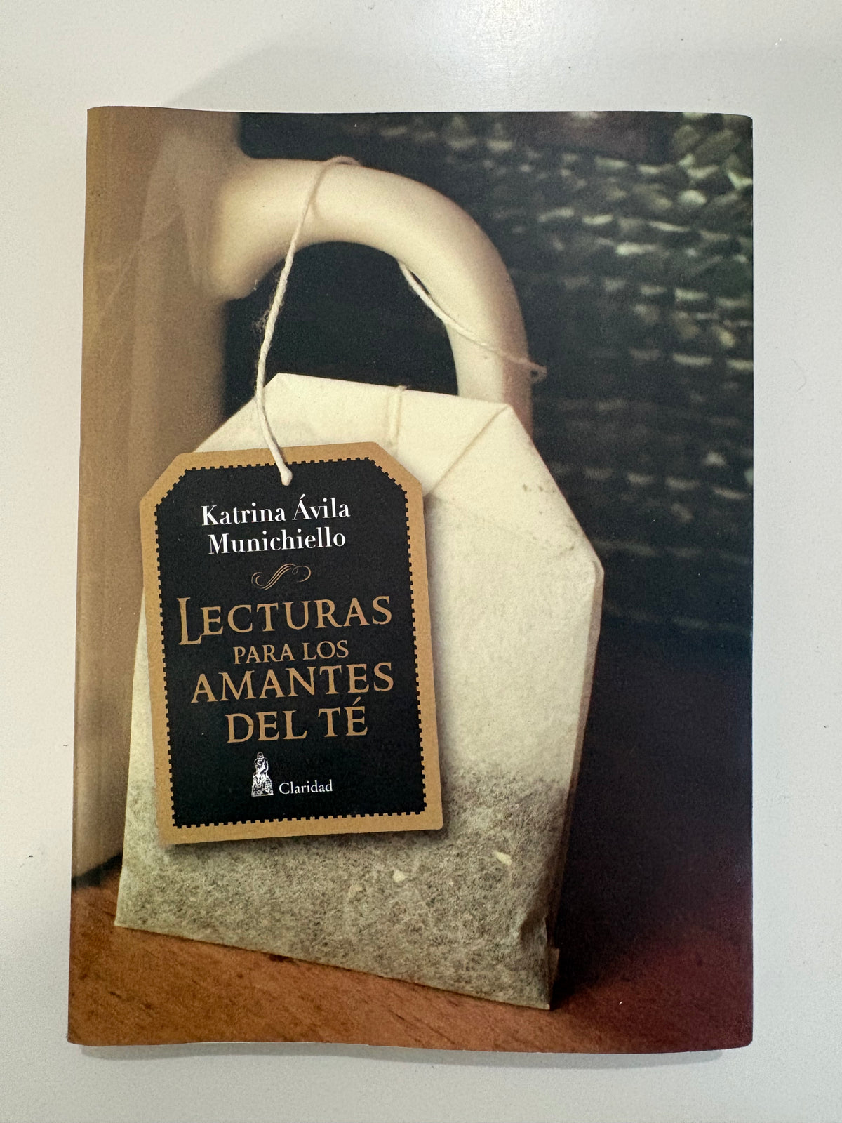 Lecturas para los amantes del té – Katrina Ávila Munichiello