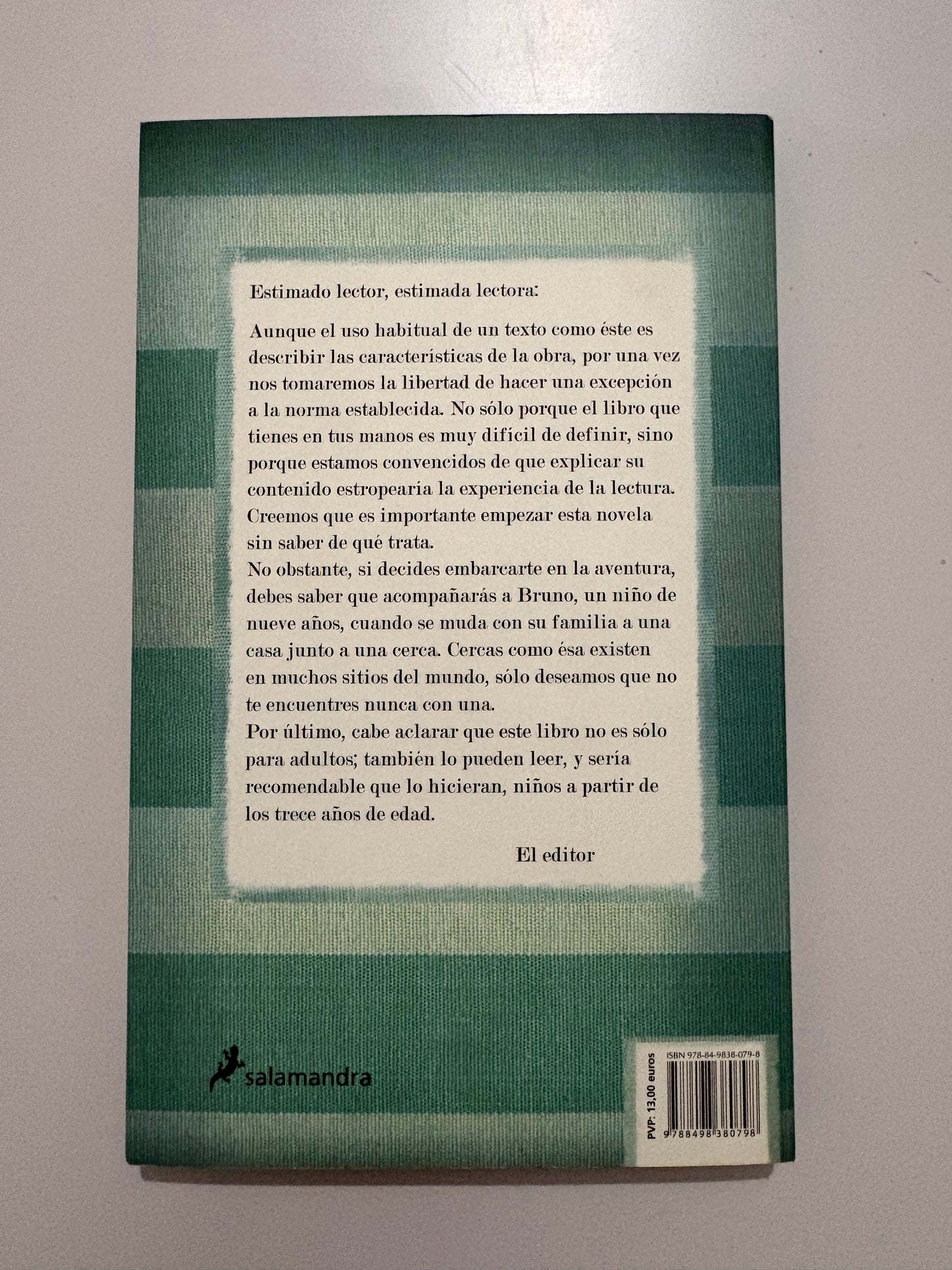 El niño con el pijama de rayas - John Boyne