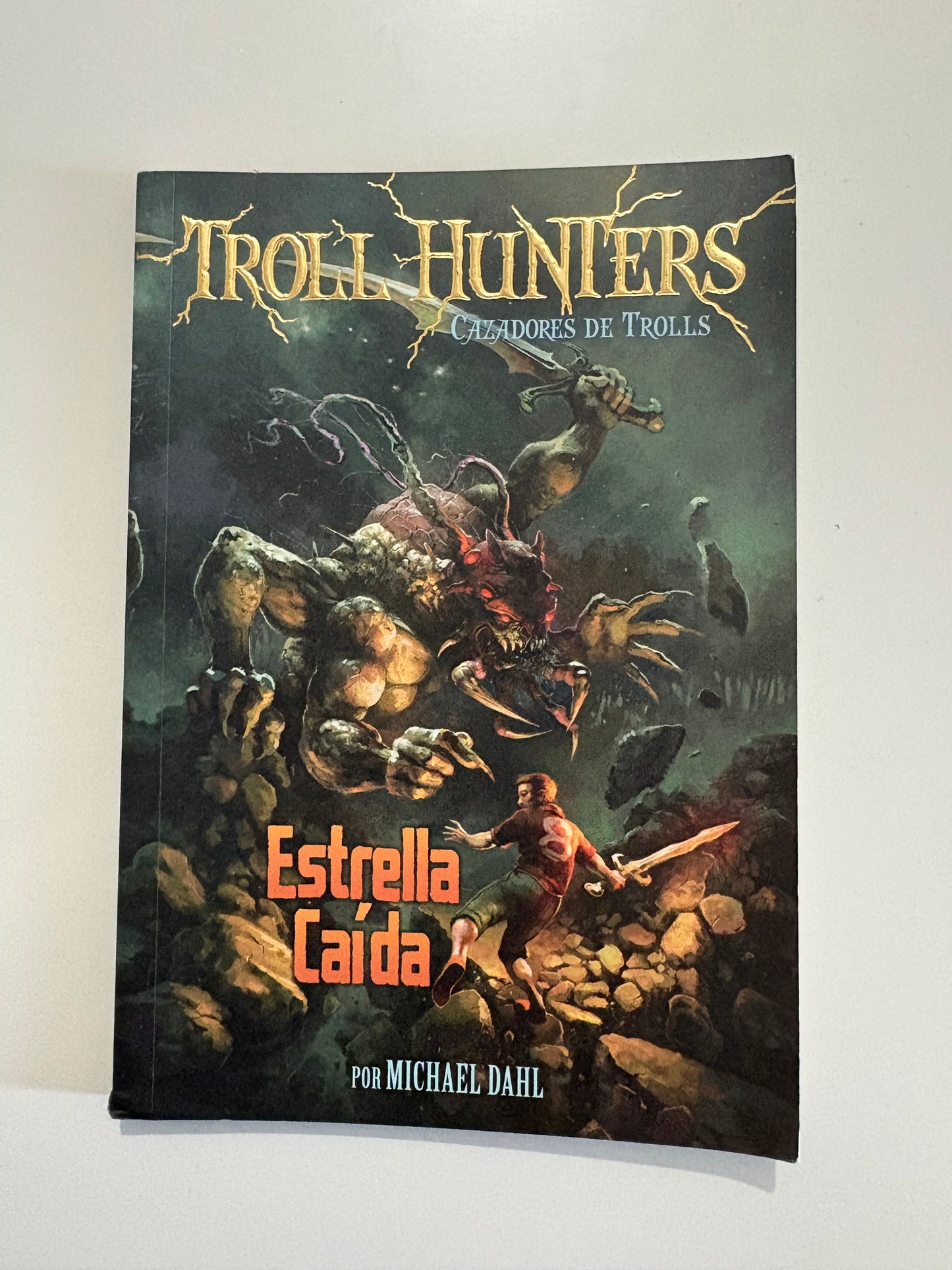 Troll Hunters: Estrella caída - Michael Dahl