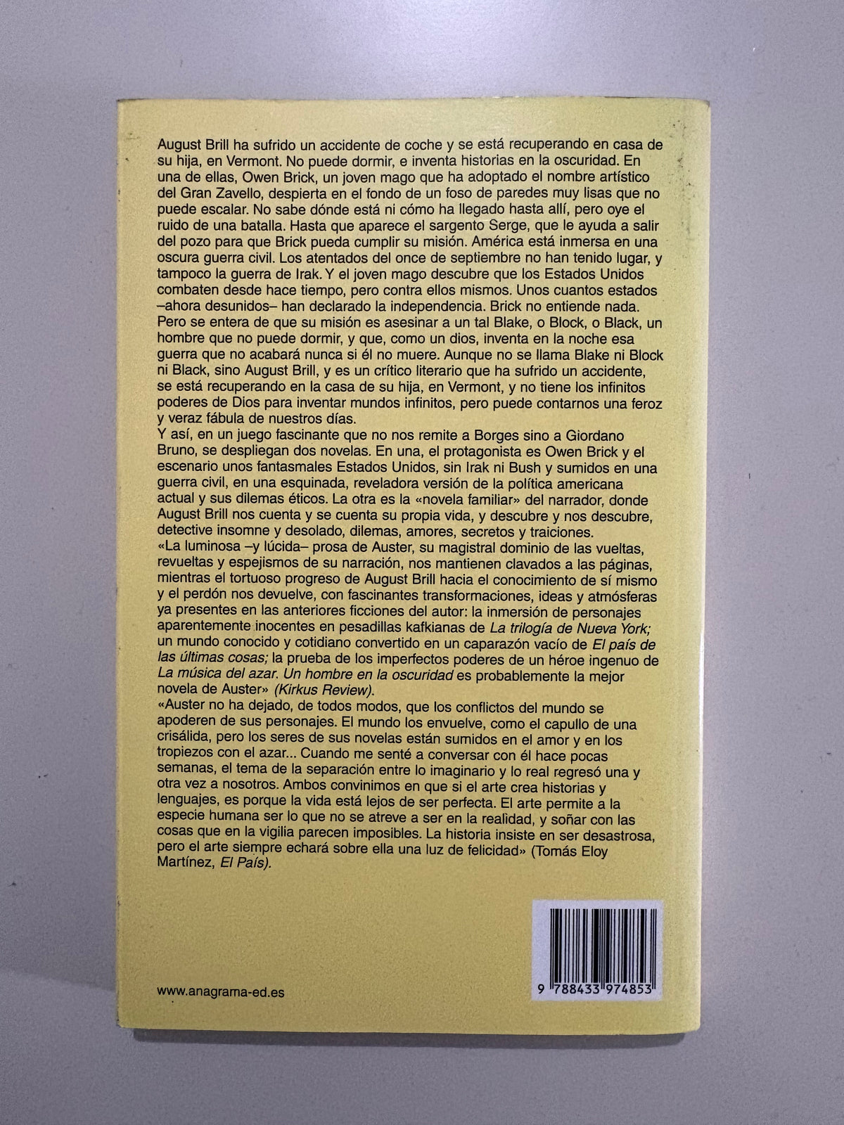 Un hombre en la oscuridad – Paul Auster