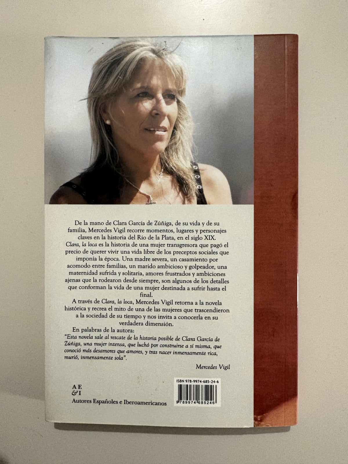 Clara, la loca – Mercedes Vigil